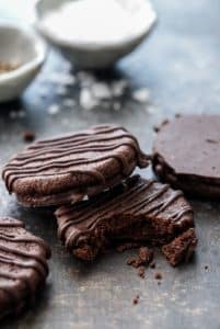chocolate-salt-and-pepper-sable-cookies