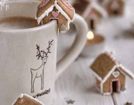Mini Gingerbread Houses for Your Mugs